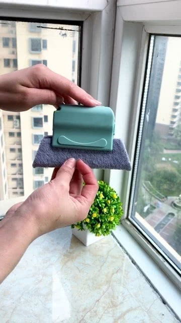 有了這個(gè)清潔刷,家里縫隙角落窗戶(hù)凹槽輕松清理